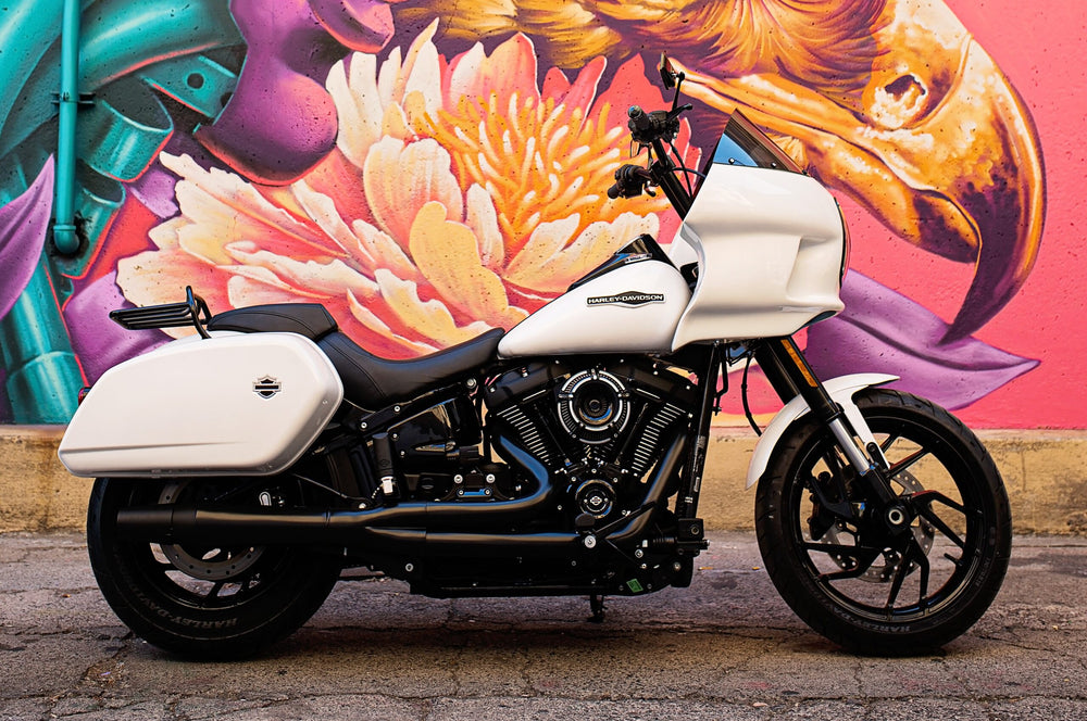 Thunderheader™ X-SERIES™ M8 Softail 2-In-1 Exhaust – Chrome (18' - 24')